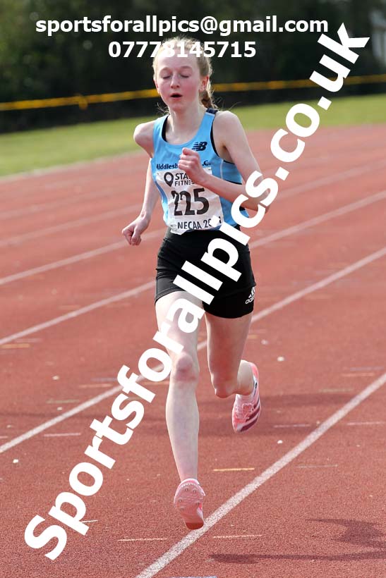 3000 metres, 2021 NECAA Open Graded Meeting, Morpeth. Photo: David T. Hewitson/Sports for All Pics